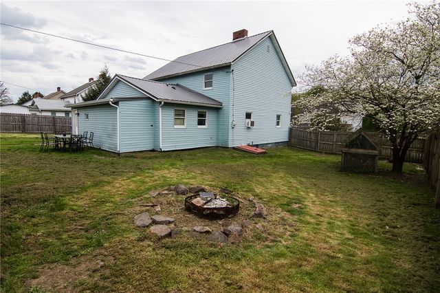 326 Back St, Mt Pleasant Twp, PA 15666