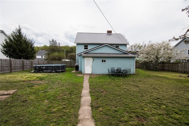 326 Back St, Mt Pleasant Twp, PA 15666