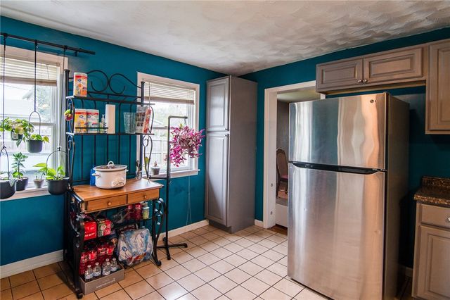 326 Back St, Mt Pleasant Twp, PA 15666