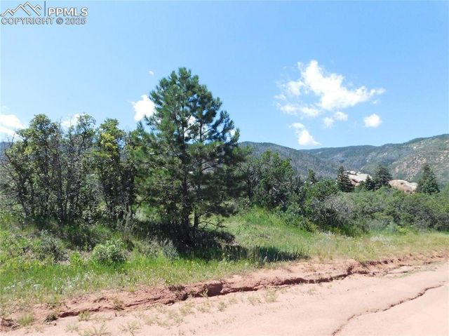 6382 Country Club Drive, Larkspur, CO 80118