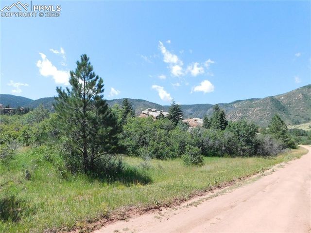 6382 Country Club Drive, Larkspur, CO 80118