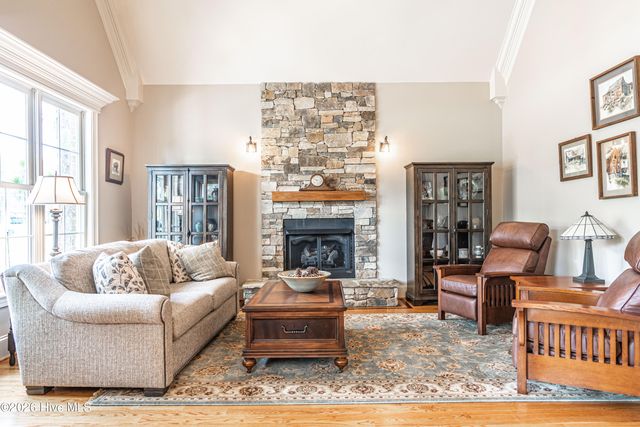 38 E Augusta Lane, Southern Pines, NC 28387