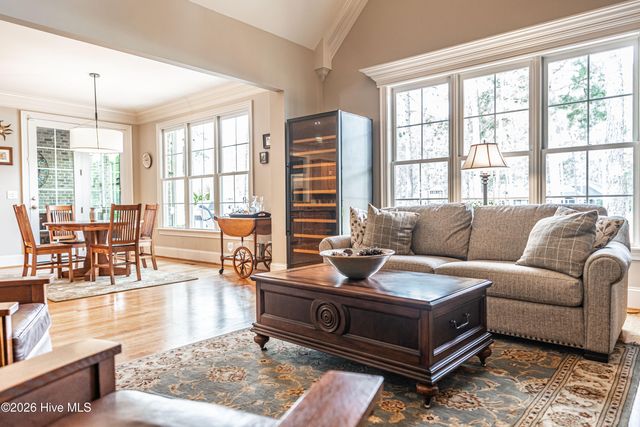 38 E Augusta Lane, Southern Pines, NC 28387