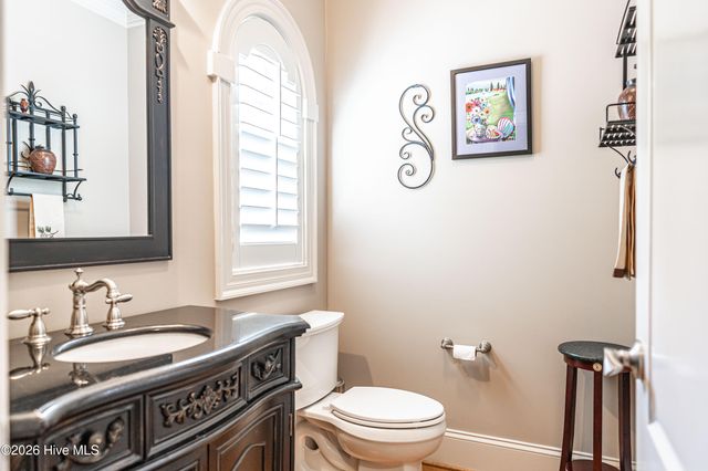 38 E Augusta Lane, Southern Pines, NC 28387