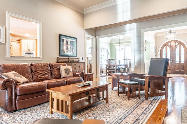38 E Augusta Lane, Southern Pines, NC 28387