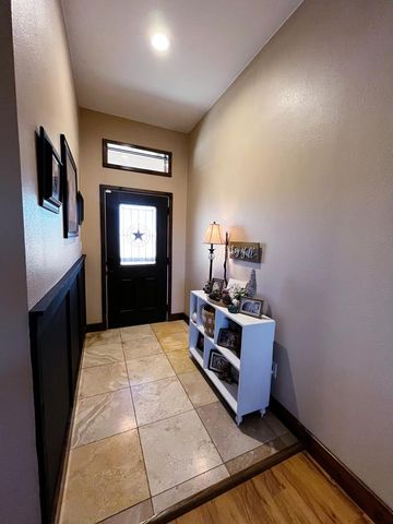 407 Texas Oak, Alpine, TX 79830