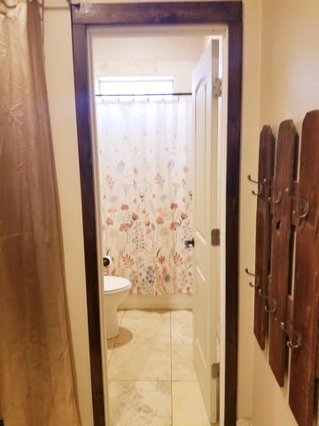 407 Texas Oak, Alpine, TX 79830