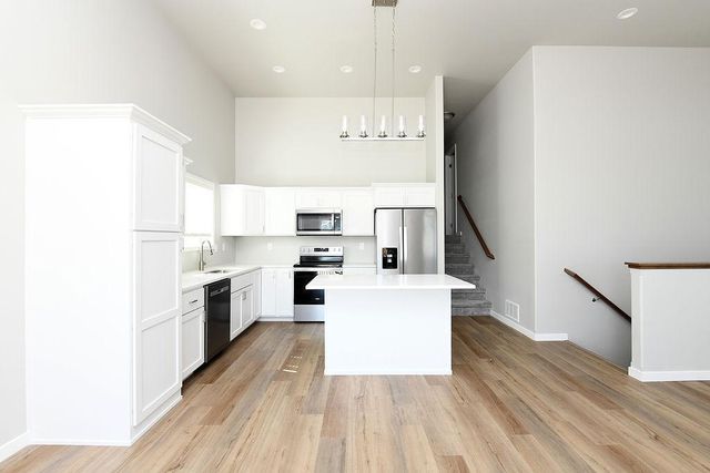 1293 Marlys Drive W, West Fargo, ND 58078