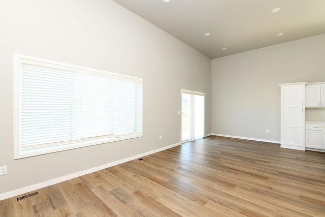 1293 Marlys Drive W, West Fargo, ND 58078