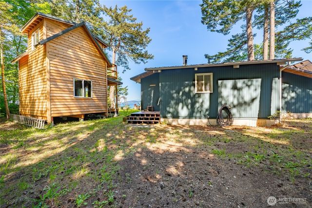 60 Eliza Island, Bellingham, WA 98226