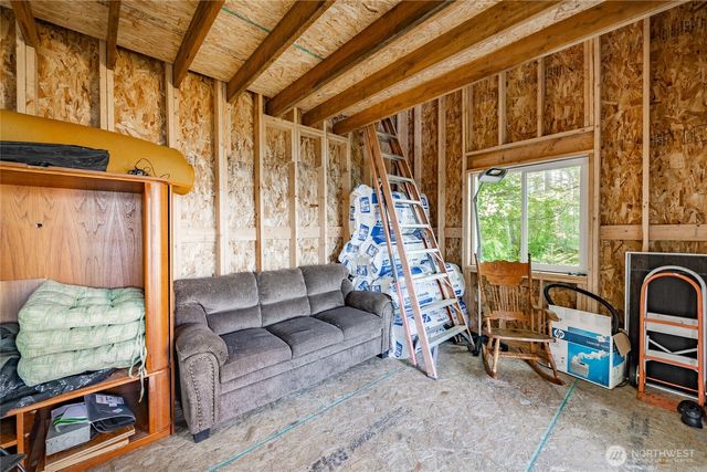 60 Eliza Island, Bellingham, WA 98226