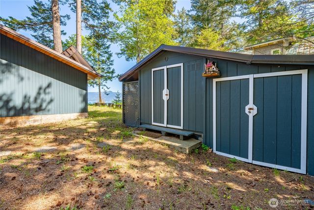 60 Eliza Island, Bellingham, WA 98226