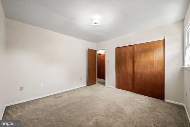 102 VILLAGE DR, Boyertown, PA 19512