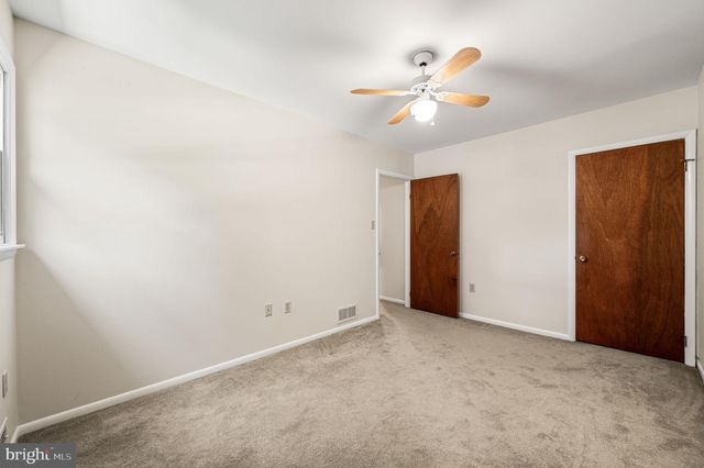 102 VILLAGE DR, Boyertown, PA 19512