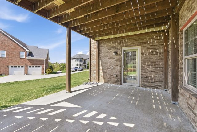 141 Minnow Cove Court, Nicholasville, KY 40356