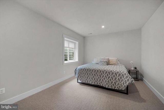 43441 BETTYS FARM DR, Chantilly, VA 20152