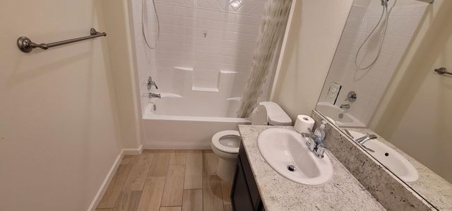 2153 Lombard Lane, Clovis, CA 93619