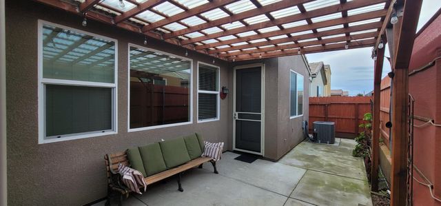 2153 Lombard Lane, Clovis, CA 93619