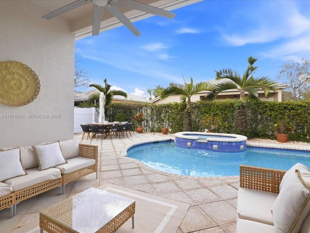 14205 NW 21st St, Pembroke Pines, FL 33028