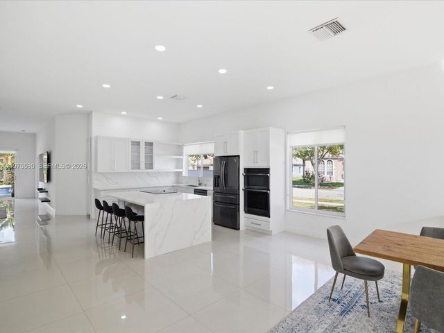 14205 NW 21st St, Pembroke Pines, FL 33028