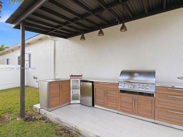 14205 NW 21st St, Pembroke Pines, FL 33028