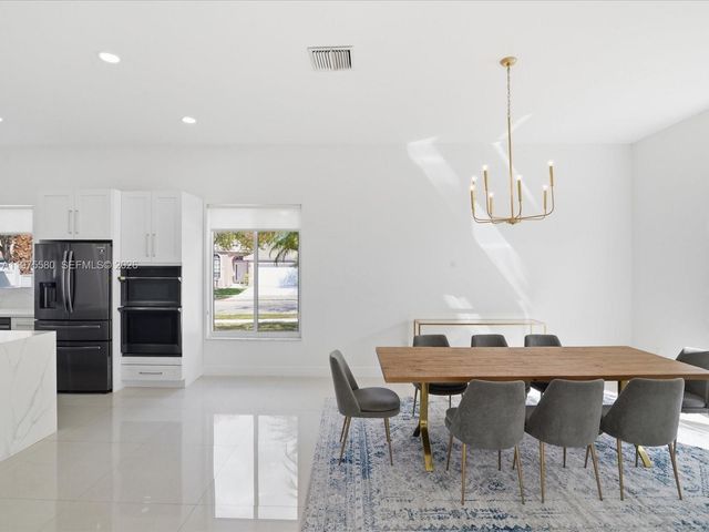 14205 NW 21st St, Pembroke Pines, FL 33028