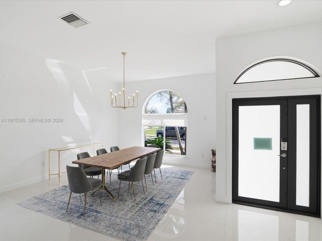 14205 NW 21st St, Pembroke Pines, FL 33028