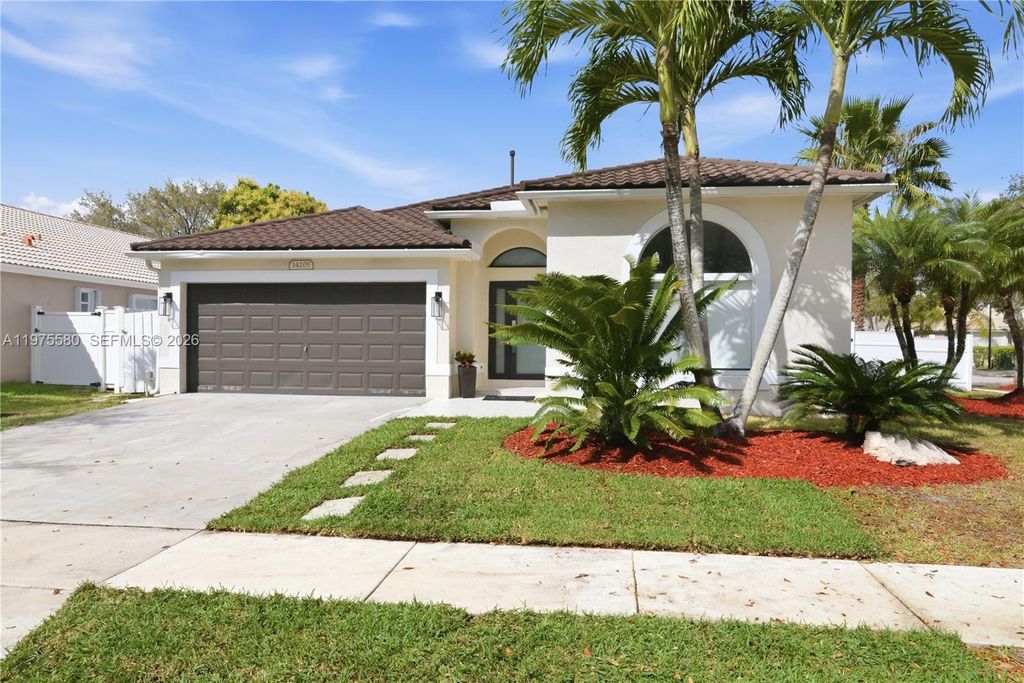 14205 NW 21st St, Pembroke Pines, FL 33028