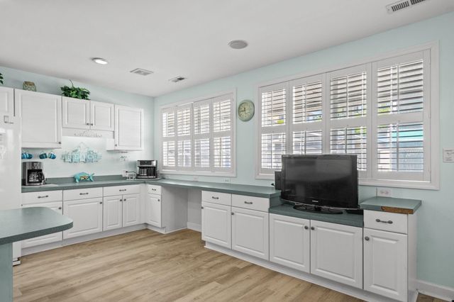 6001 - 5237 S Kings Hwy., Myrtle Beach, SC 29575