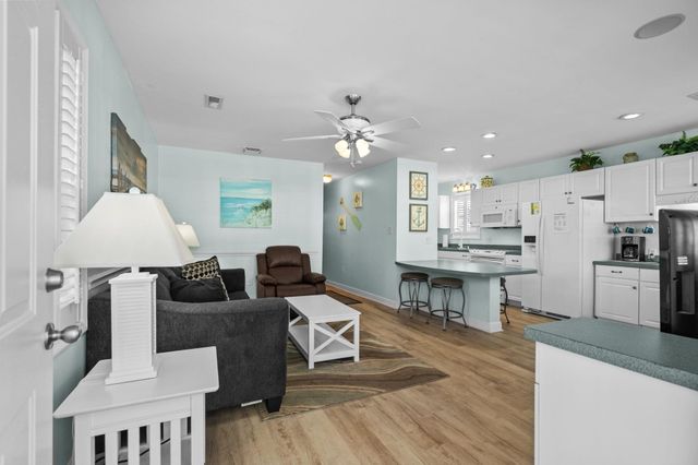 6001 - 5237 S Kings Hwy., Myrtle Beach, SC 29575