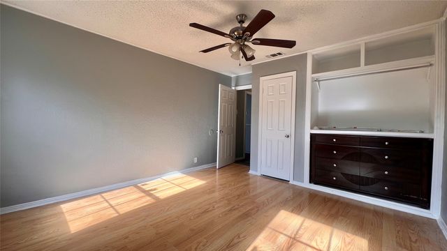 2522 N Hughes Avenue, Fort Worth, TX 76103