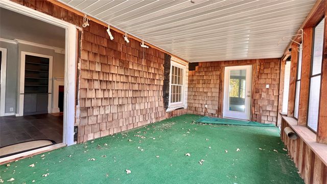 2522 N Hughes Avenue, Fort Worth, TX 76103