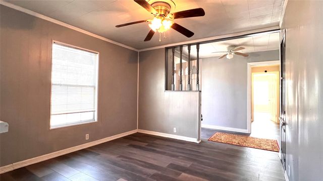 2522 N Hughes Avenue, Fort Worth, TX 76103