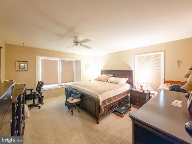 6-B PATRICK HENRY CT, Monroe Township, NJ 08831