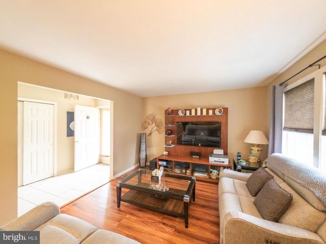 6-B PATRICK HENRY CT, Monroe Township, NJ 08831