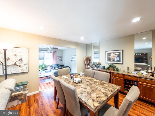 6-B PATRICK HENRY CT, Monroe Township, NJ 08831