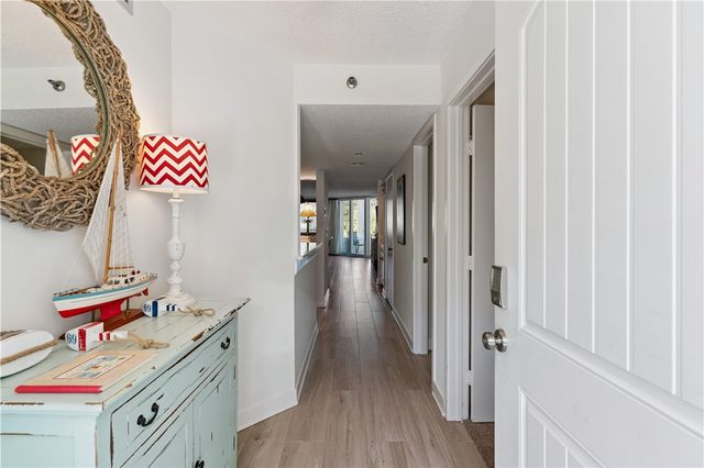 1470 Wood Ave 203, St Simons Island, GA 31522