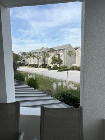 1470 Wood Ave 203, St Simons Island, GA 31522