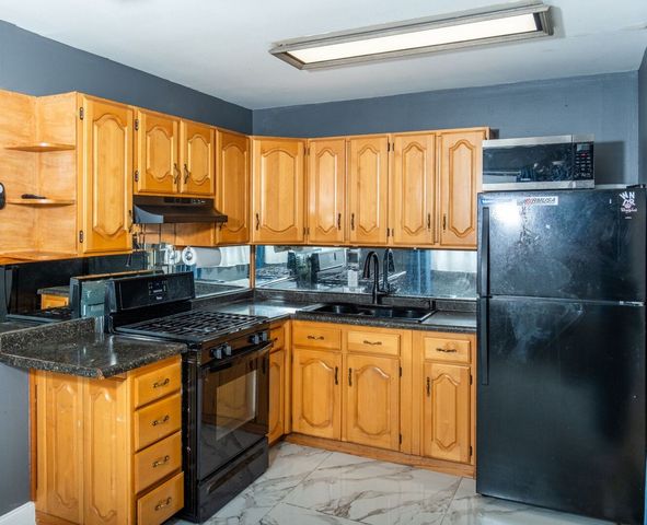 304 Hamrick Avenue, Romeoville, IL 60446