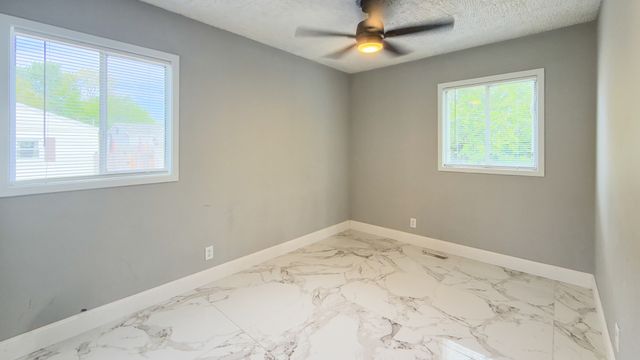 304 Hamrick Avenue, Romeoville, IL 60446