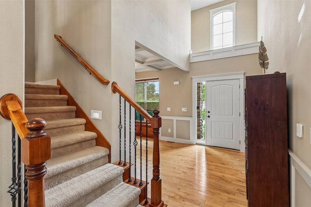 16651 Oakbrook Drive, Clive, IA 50325