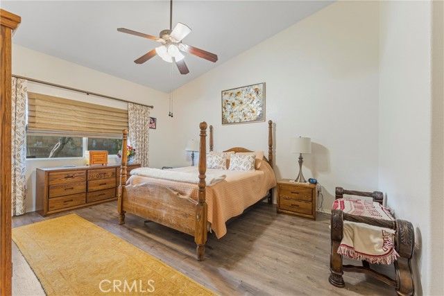 2104 W Avenue J7, Lancaster, CA 93536