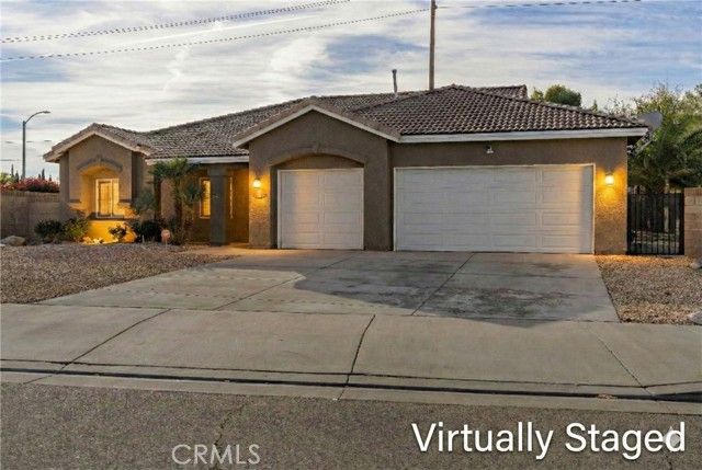 2104 W Avenue J7, Lancaster, CA 93536