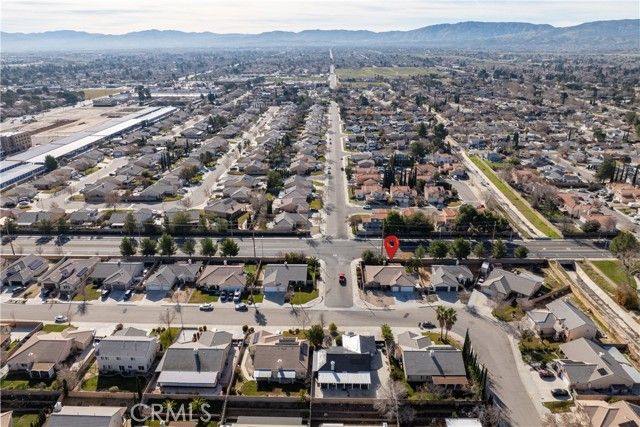 2104 W Avenue J7, Lancaster, CA 93536