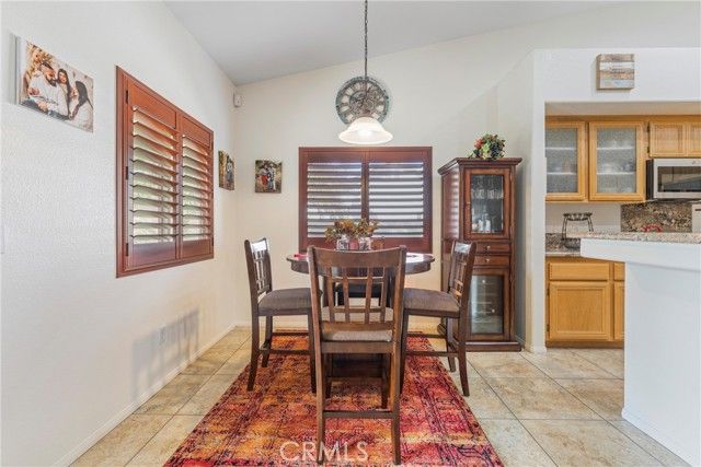 2104 W Avenue J7, Lancaster, CA 93536