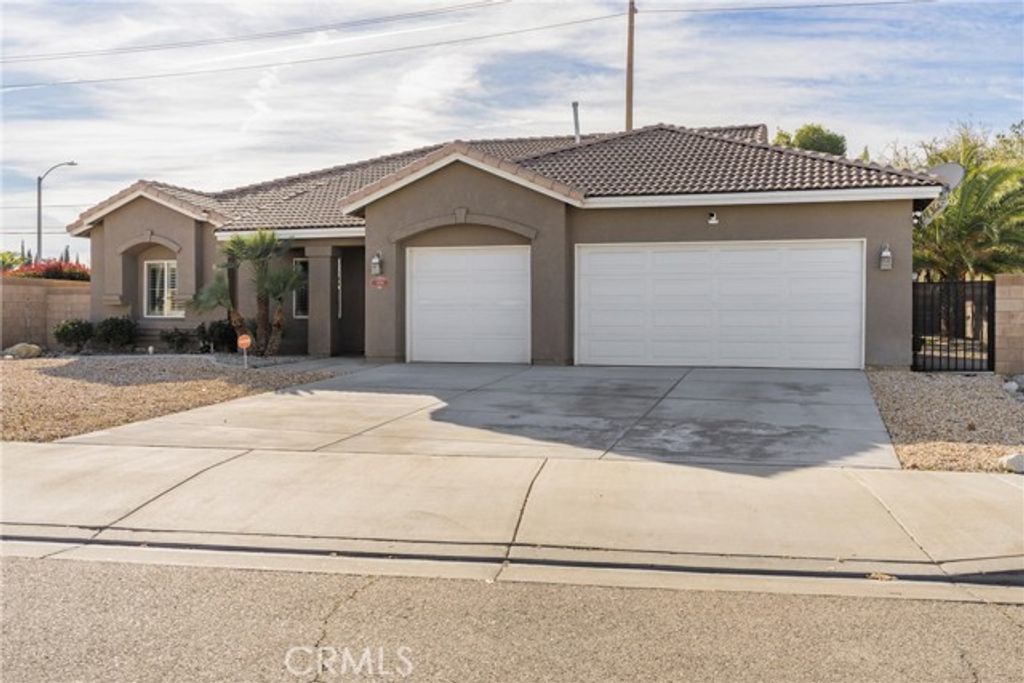 2104 W Avenue J7, Lancaster, CA 93536