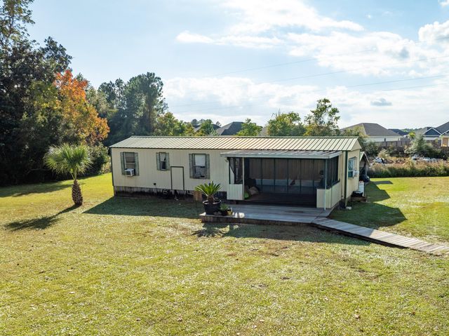 176 Bourbon Street, Freeport, FL 32439