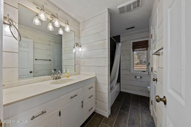 144 Overlook Drive, West End, NC 27376