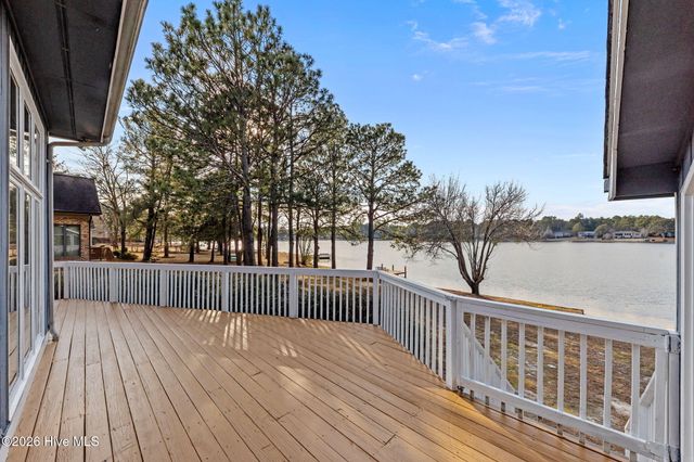 144 Overlook Drive, West End, NC 27376