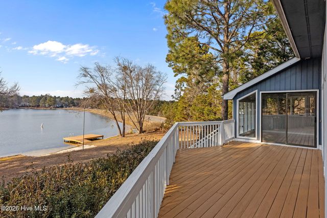 144 Overlook Drive, West End, NC 27376